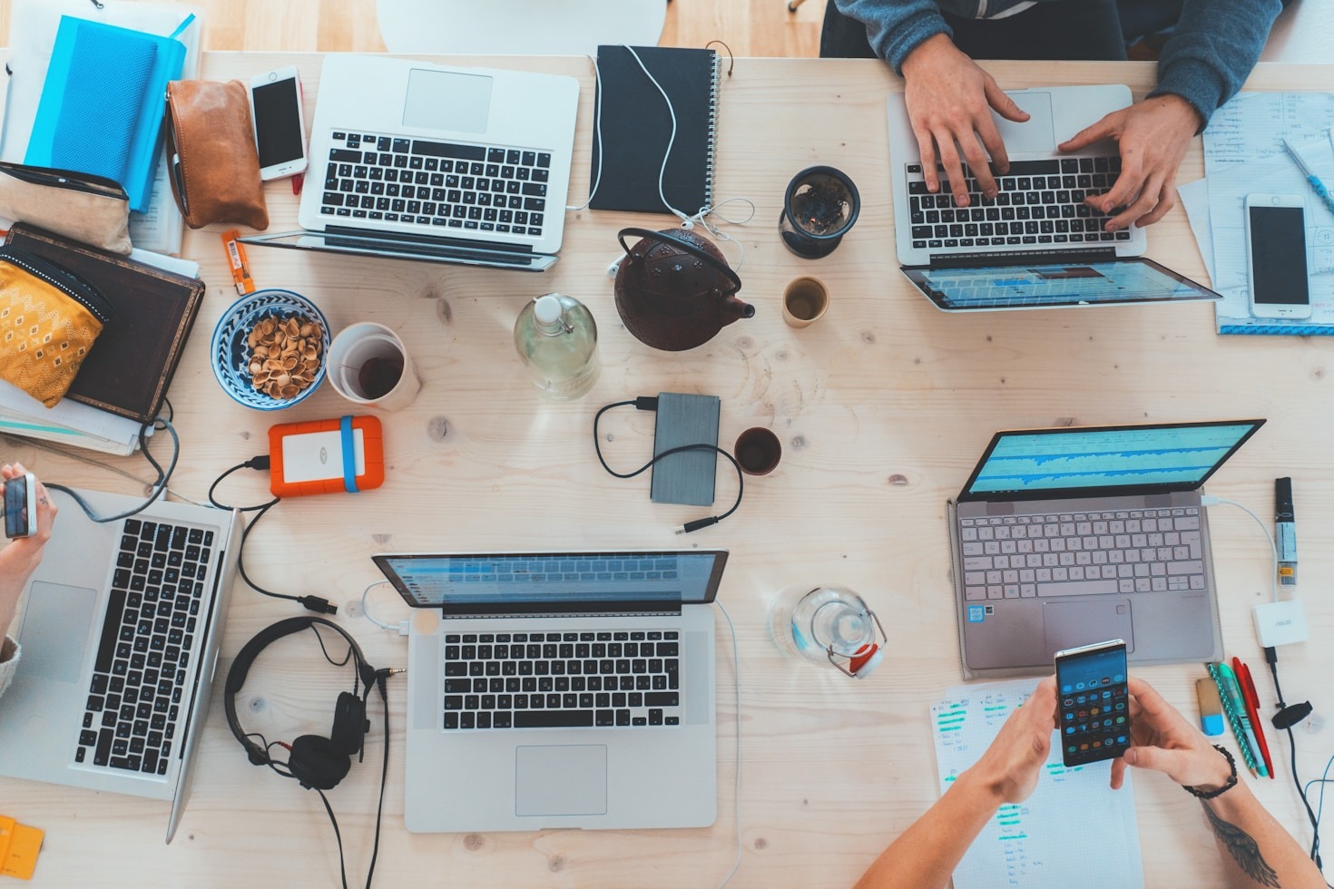 How Digital Skills Open Doors for Young Leaders